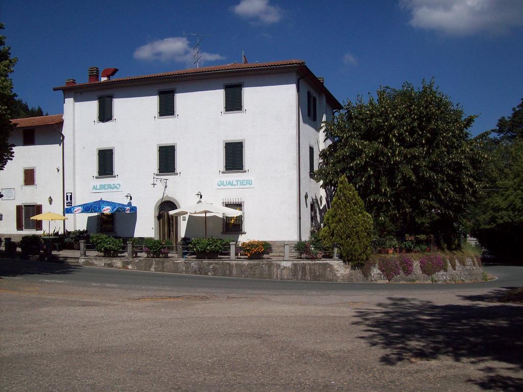 Albergo Ristorante Gualtieri Barberino di Mugello Exterior photo